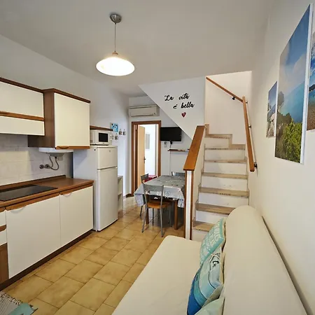 R40- Grazioso Trilocale Apartment *